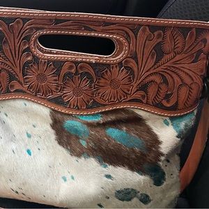 American Darling crossbody pocketbook